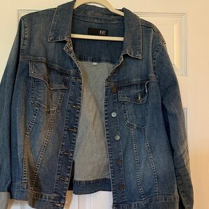 Kut from the Kloth Medium Wash Denim Jacket with Button Front